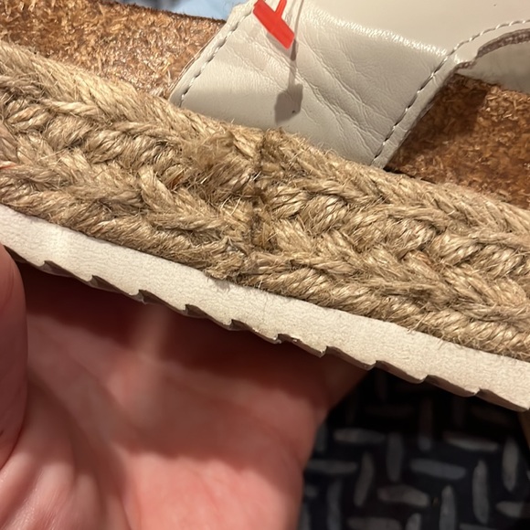 Maurice’s sandals - Picture 5 of 6